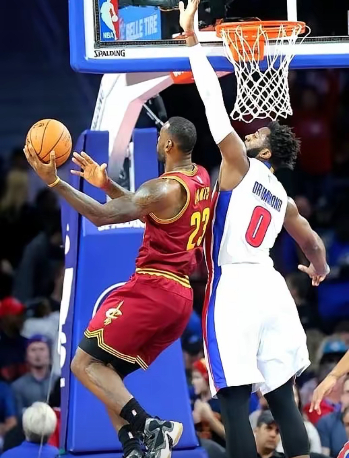 76人绝地反击步行者，威斯布鲁克完成帽子戏法