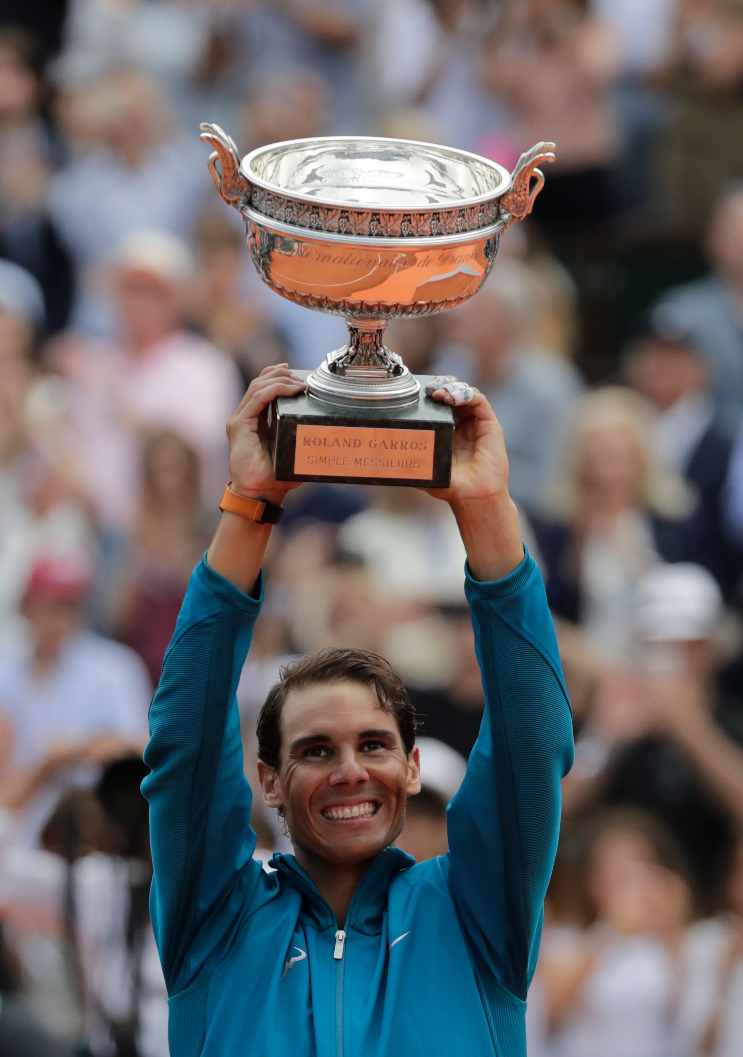 法网绝杀戴维斯杯，纳达尔惊艳四座