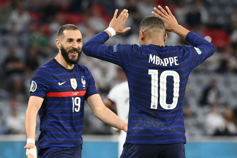 法国队逆转中国队，黄鸭组合惊艳四座