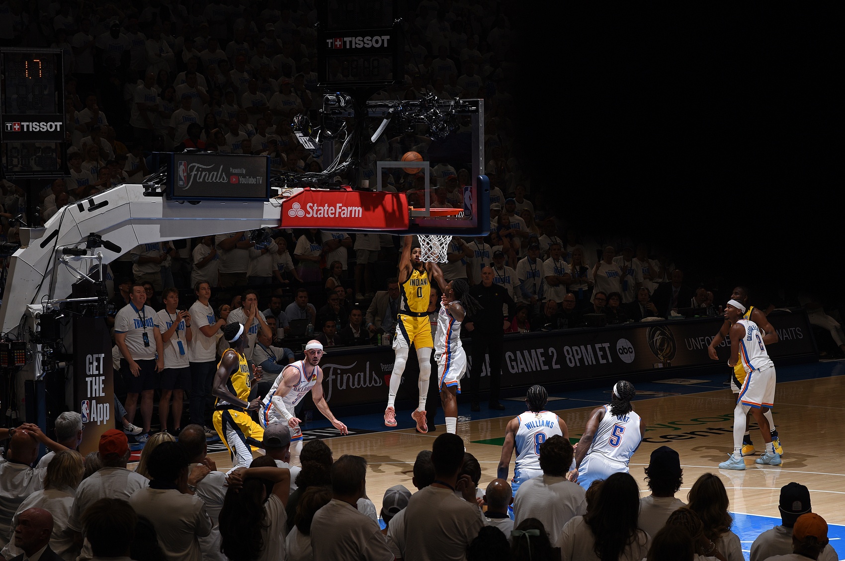 步行者鏖战广东队，乔治关键制胜