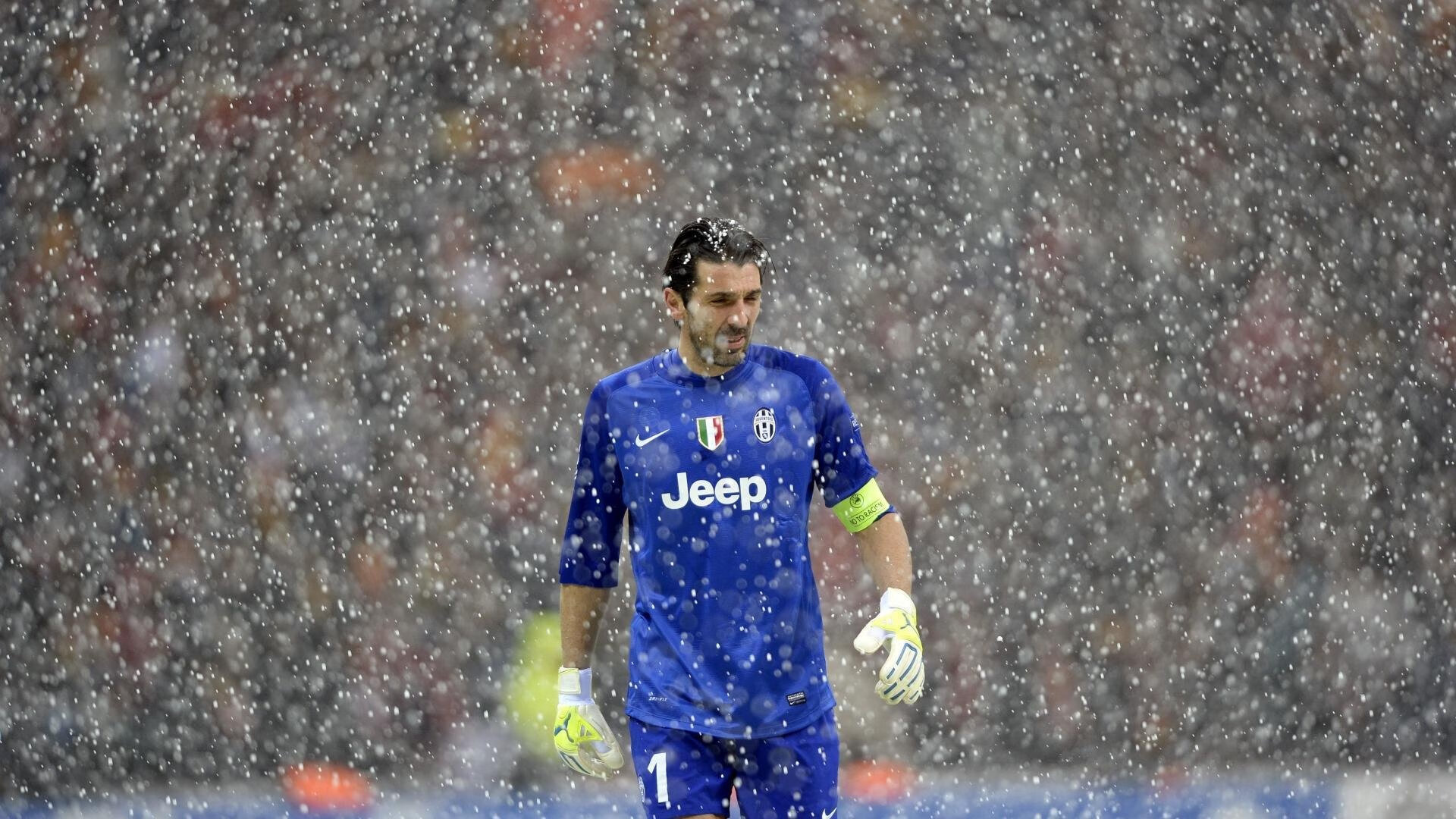 风暴之眼，意甲焦点战，阿坎吉铸就无解之墙