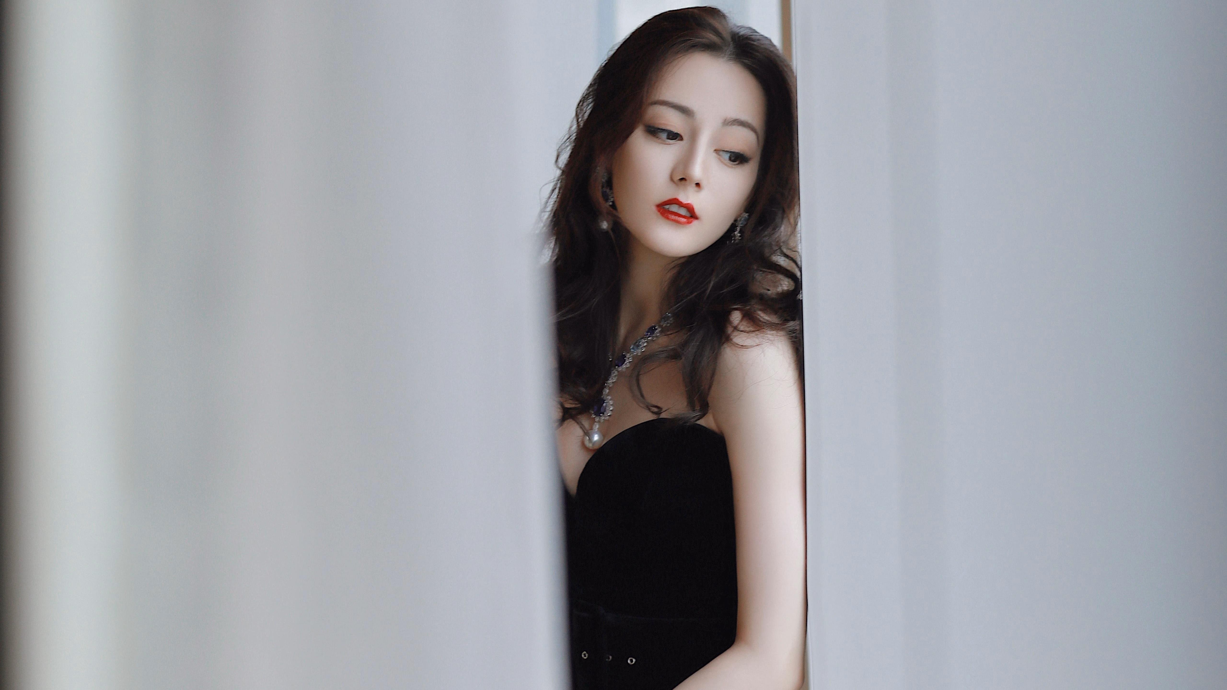 平行宇宙的球场狂想,当利拉德爆发与森林狼的恐怖单节在同一夜上演